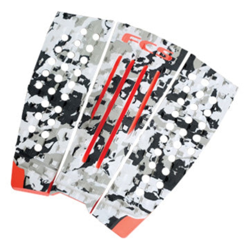 FCS Julian Wilson Deck Pad – Camo/Orange