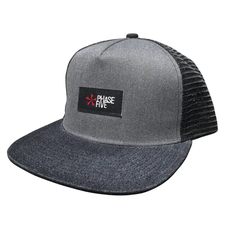 CLASSIC TRUCKER HAT