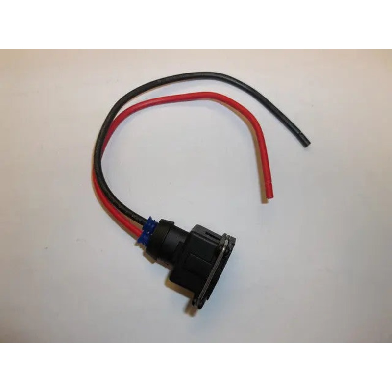 Fuel pump wire harness plug for vol