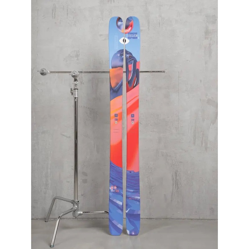 ARV 100 SKIS 179/ RED & BLUE WOMEN