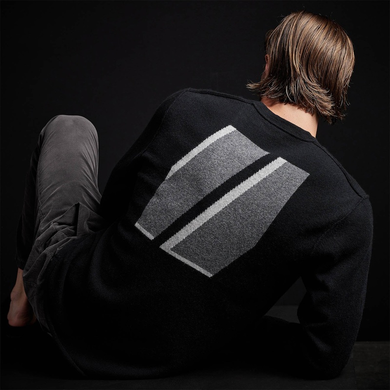 Double Bar Graphic Recycled Cashmere Sweater – Black