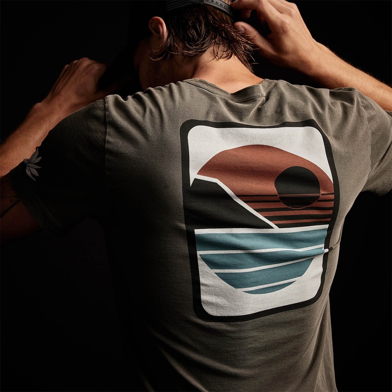 Malibu Shoreline Graphic Crew – Platoon Pigment