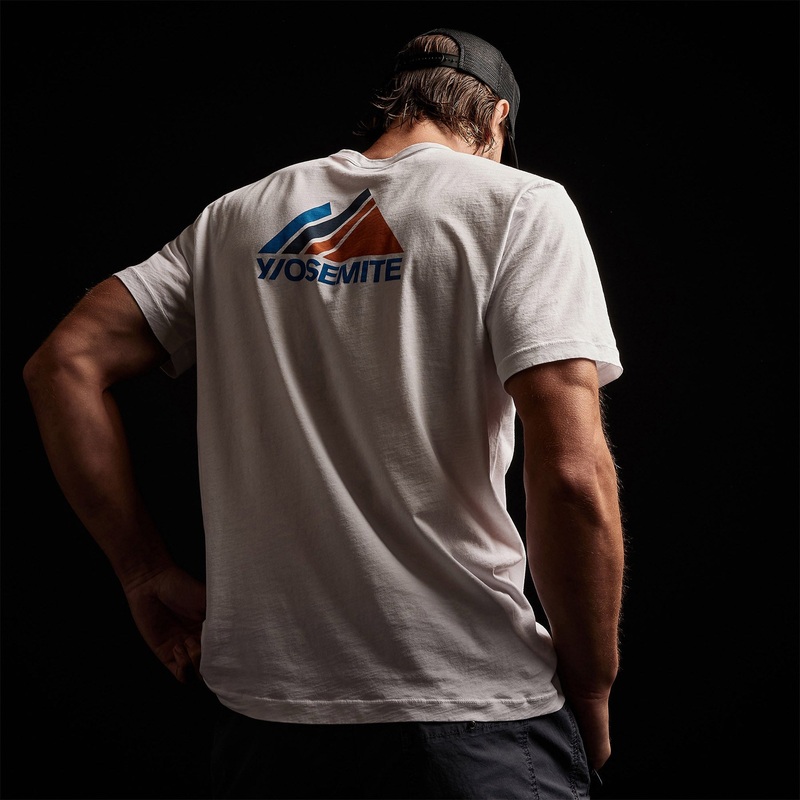 Mountain Graphic Crew – White