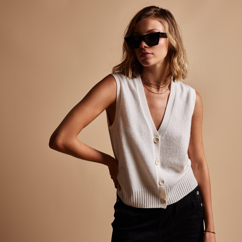 Sunland Cashmere Blend Vest – Chalk