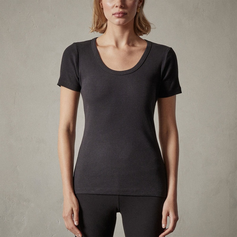 U Neck Short Sleeve  Tee – Black