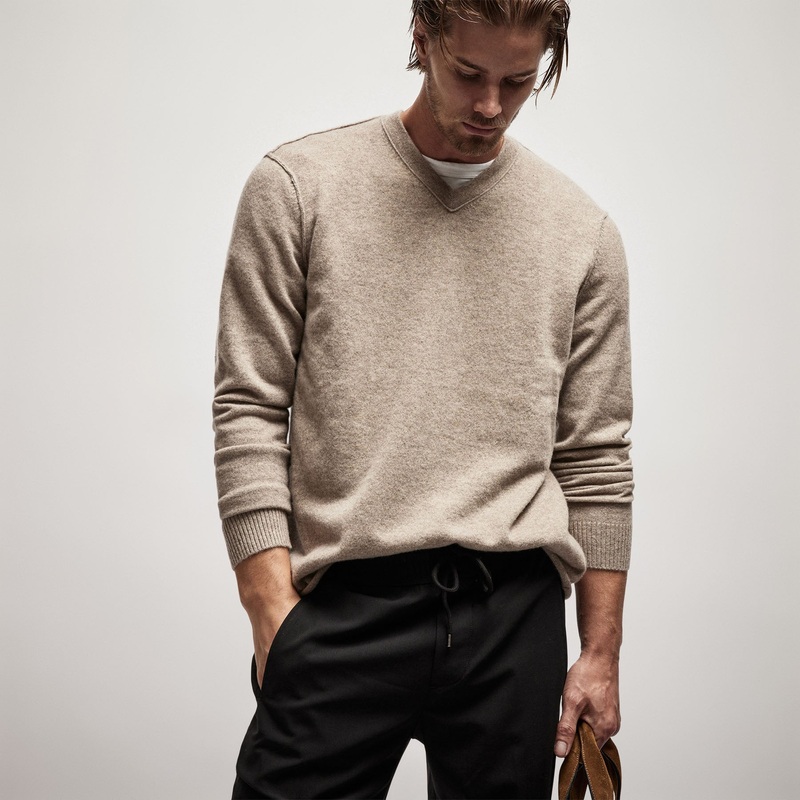 Cashmere V Neck Sweater – Coyote