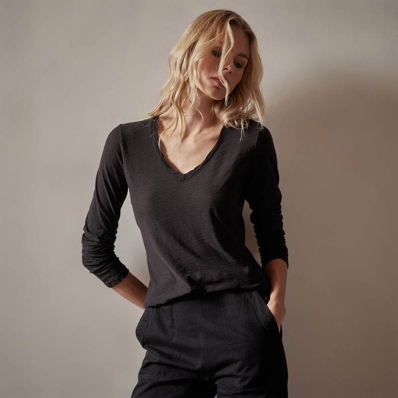 Sheer Slub Long Sleeve V Neck Tee – Black
