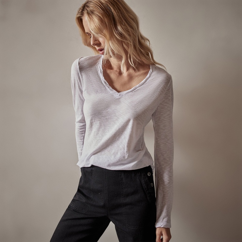 Sheer Slub Long Sleeve V Neck Tee – White