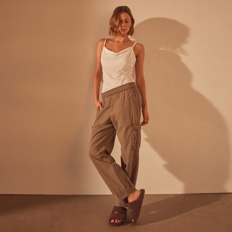 Seersucker Cargo Pant – Cashew Pigment
