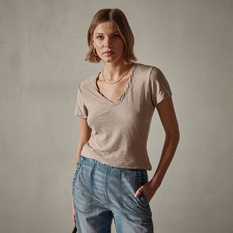 Sheer Slub Casual V Neck – Toast