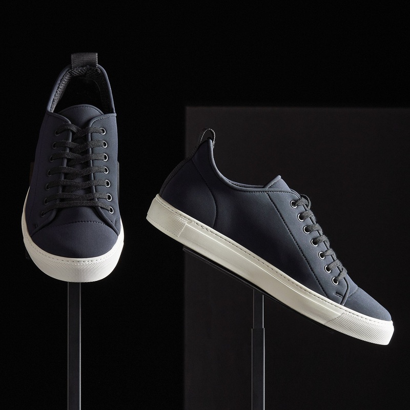 Carbon Low – Navy