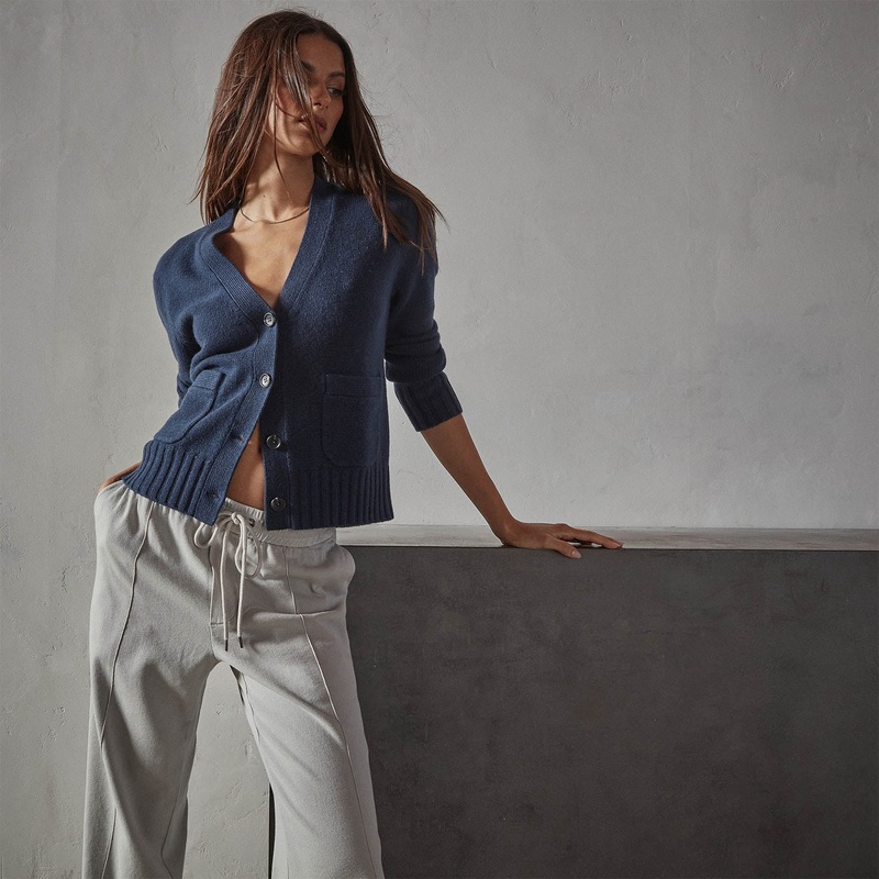 Shrunken Recycled Cashmere Cardigan – Prussian