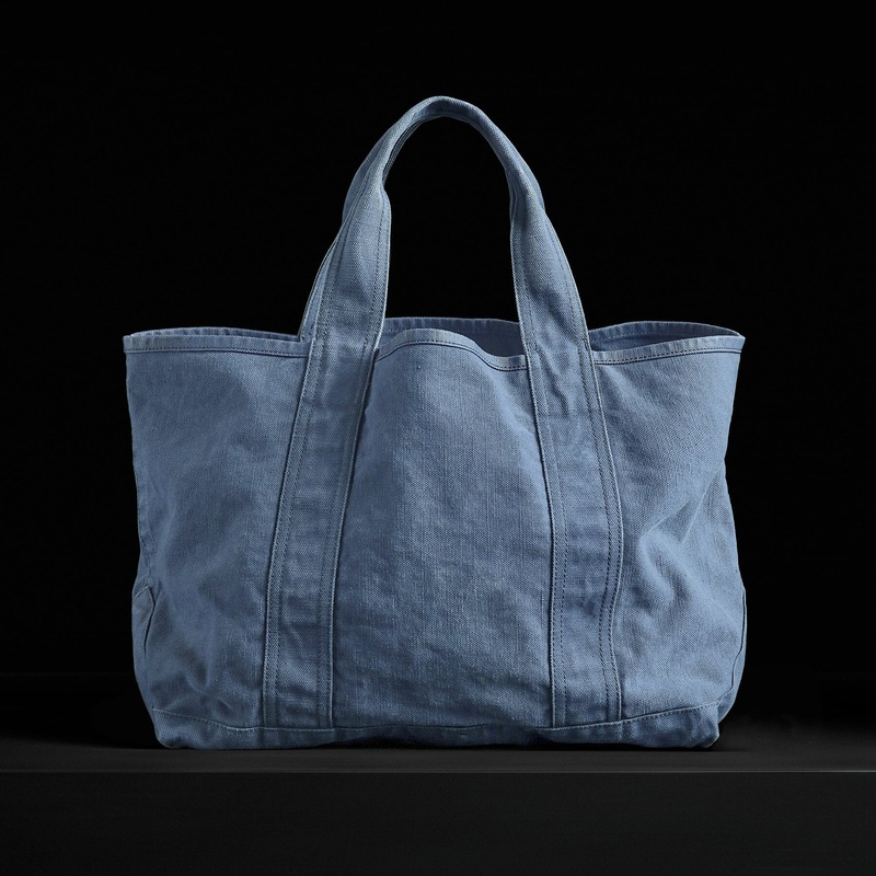 Small Canvas Tote – Swimming Pool
