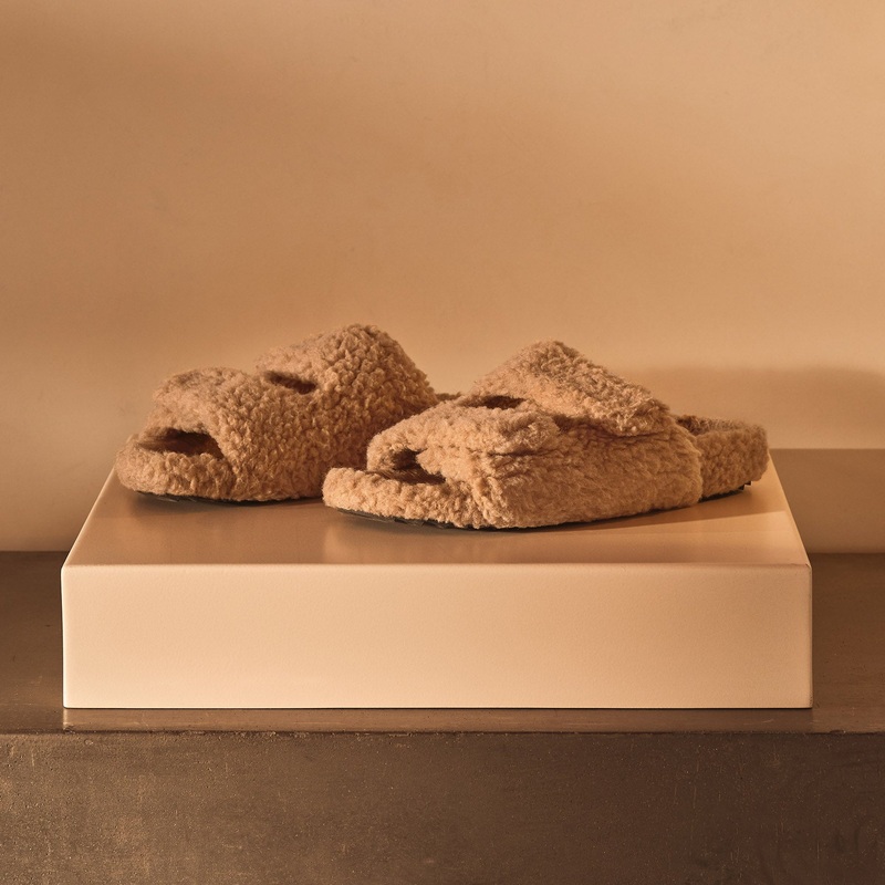 Women’s Double Strap Shearling Slide – Taupe