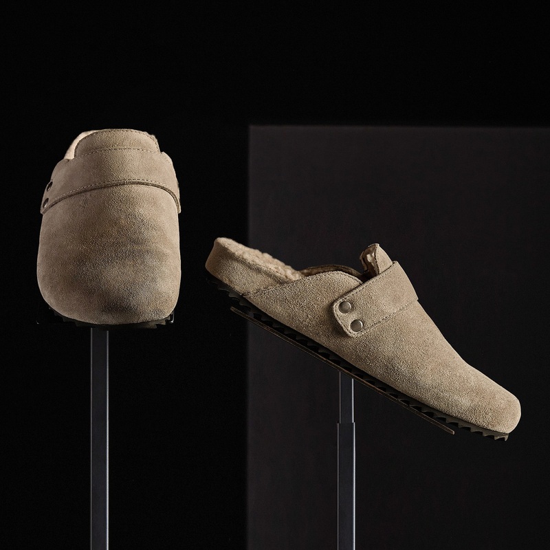 Women’s Suede Slip On Clog – Beige/Earth
