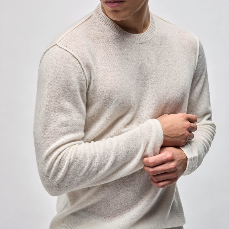 Soft Featherweight Cashmere Crew – Oyster