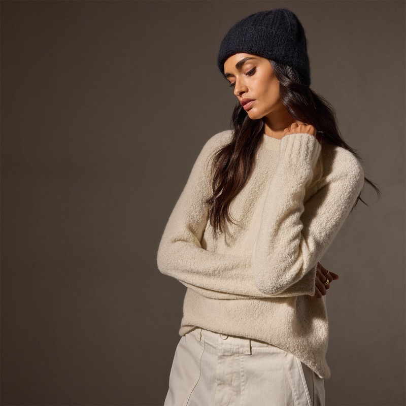 Cashmere Boucle Mock Neck – Ivory