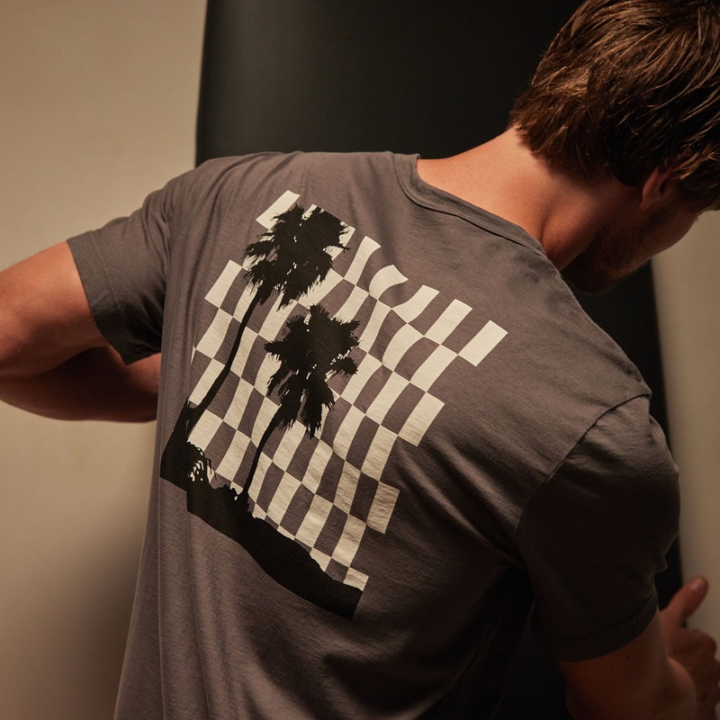 Checkered Palm Tree Graphic Tee – Raccoon Grey/White