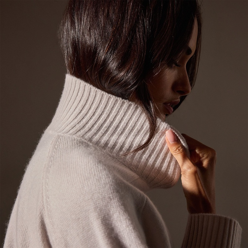 Cashmere Turtleneck – Pearl