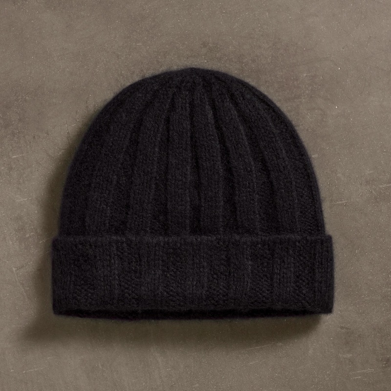 Textured Cashmere Beanie – True Black