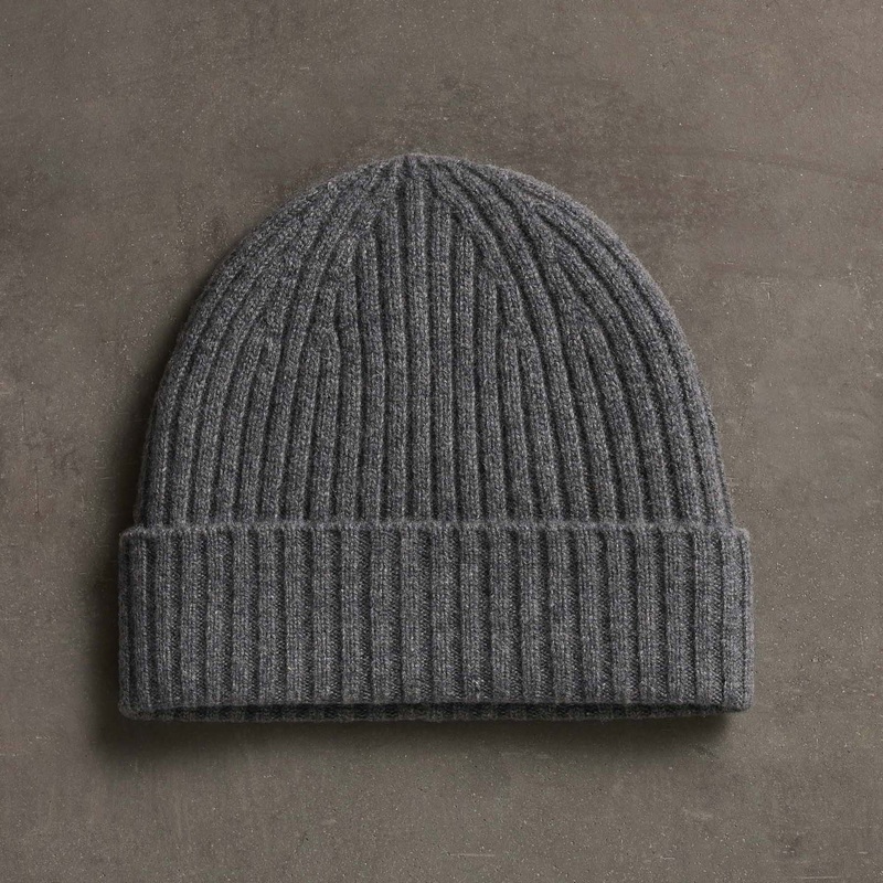 Recycled Cashmere Ribbed Beanie – Grey Felt