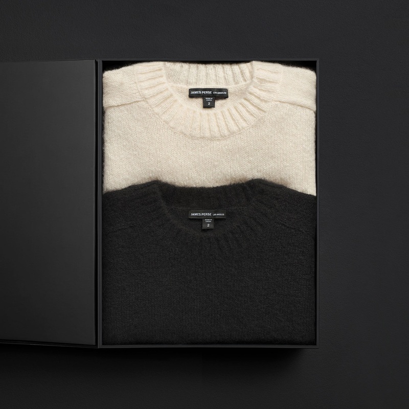 Women’s Cashmere Crew Gift Set – True Black/Ivory