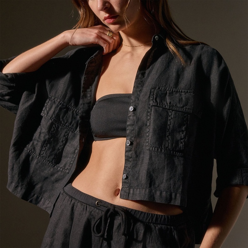 Cargo Pocket Cropped Shirt – Black