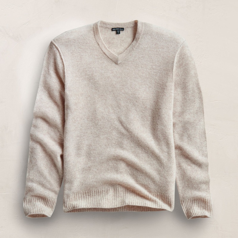 Soft Featherweight Cashmere V Neck – Light Beige