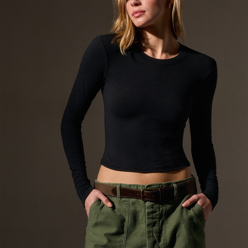 Long Sleeve Cropped Tee – Black
