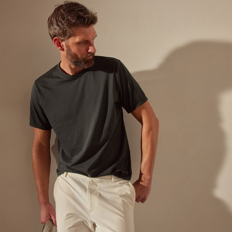 Luxe Lotus Jersey Tee – Carbon