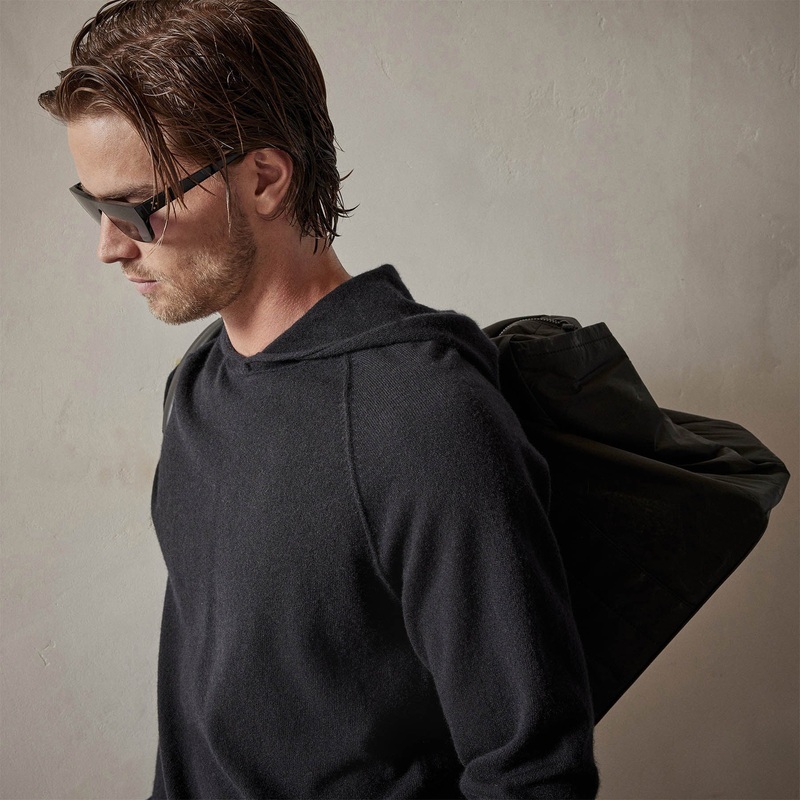 Recycled Cashmere Hooded Sweater – Black