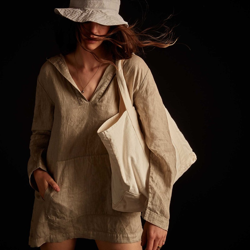 Lightweight Linen Hooded Tunic – Mineral Pigment