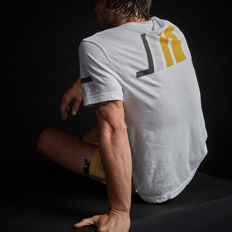 Short Sleeve Graphic Crew Neck – White