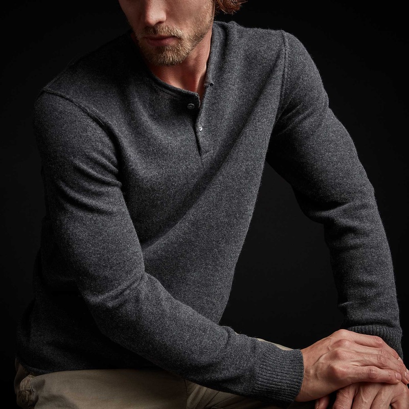 Recycled Cashmere Henley – Anthracite
